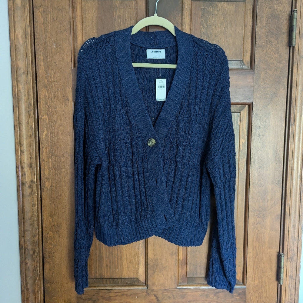 Old Navy sweater
